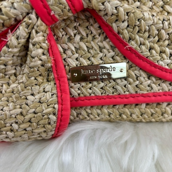 NWT KATE SPADE NEW YORK LEATHER TRIMMED RAFFA STRAW— WOVEN BOW CLUTCH - Picture 4 of 13